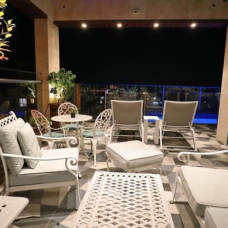 Luxury Rooftop Apartment In เนทันยา ภายนอก รูปภาพ
