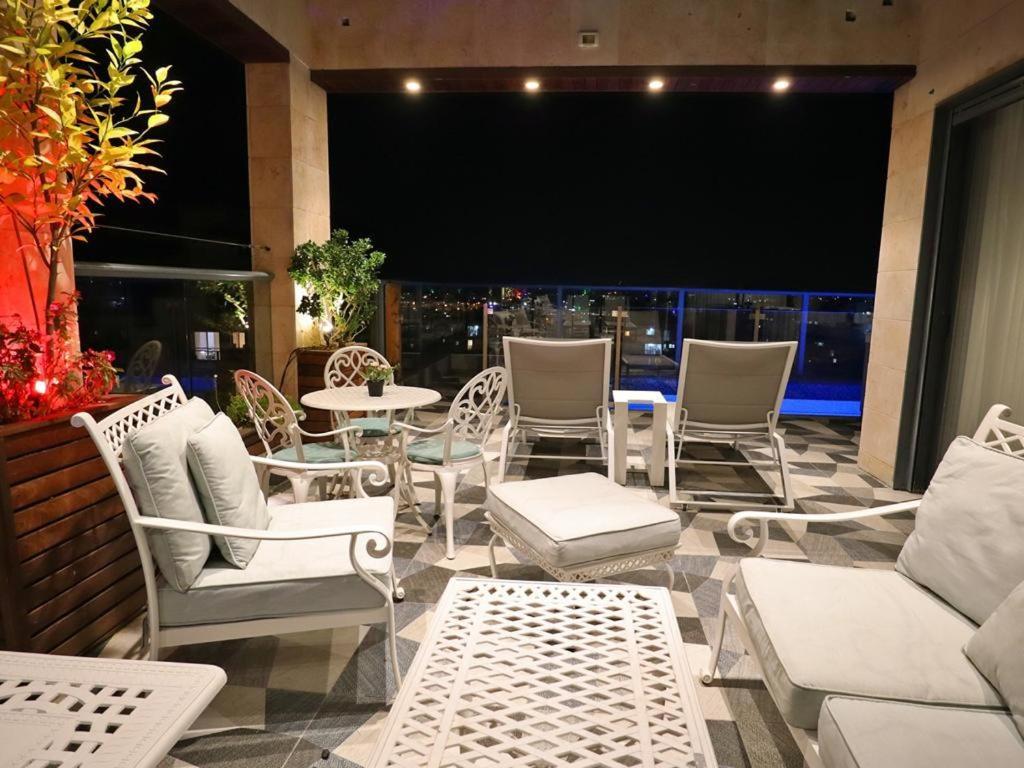 Luxury Rooftop Apartment In เนทันยา ภายนอก รูปภาพ