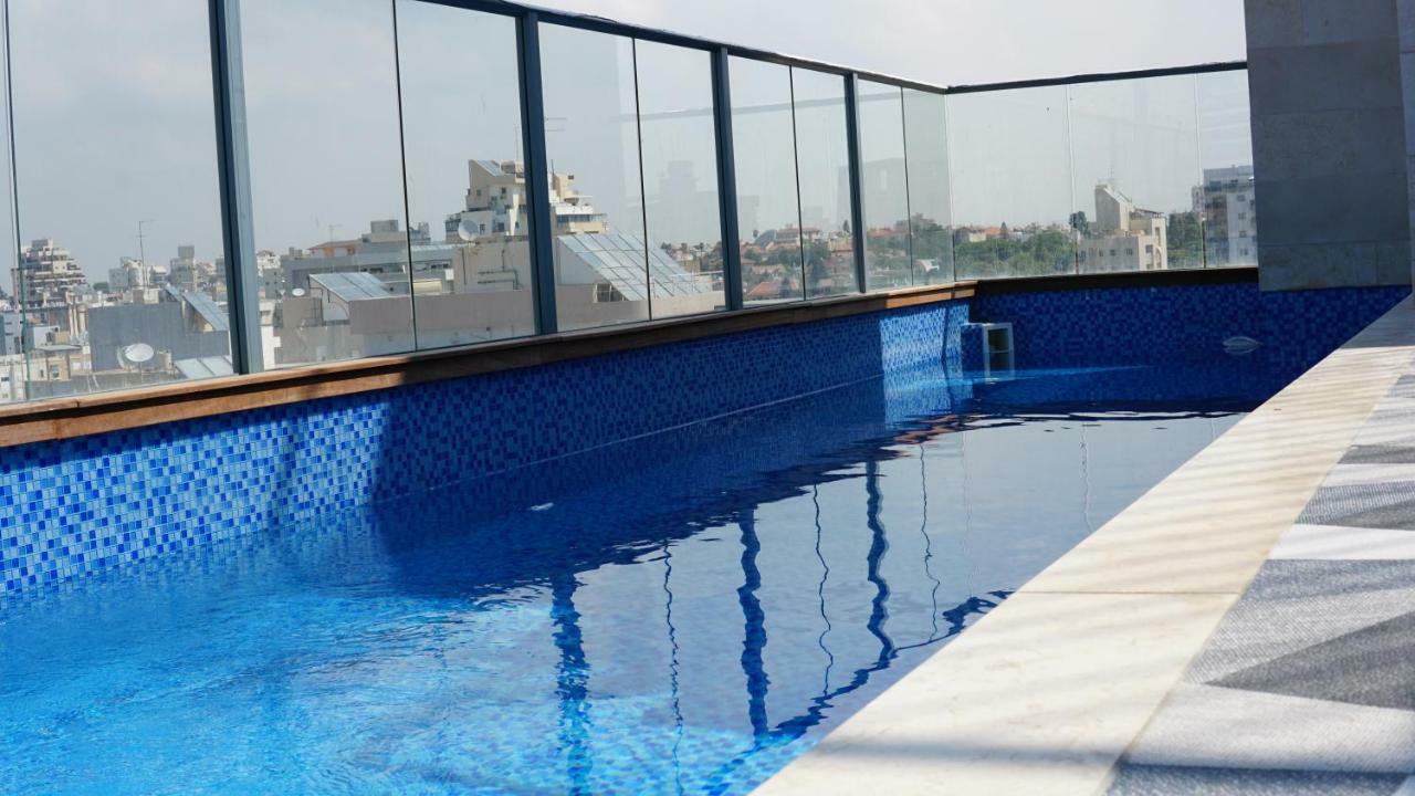 Luxury Rooftop Apartment In เนทันยา ภายนอก รูปภาพ