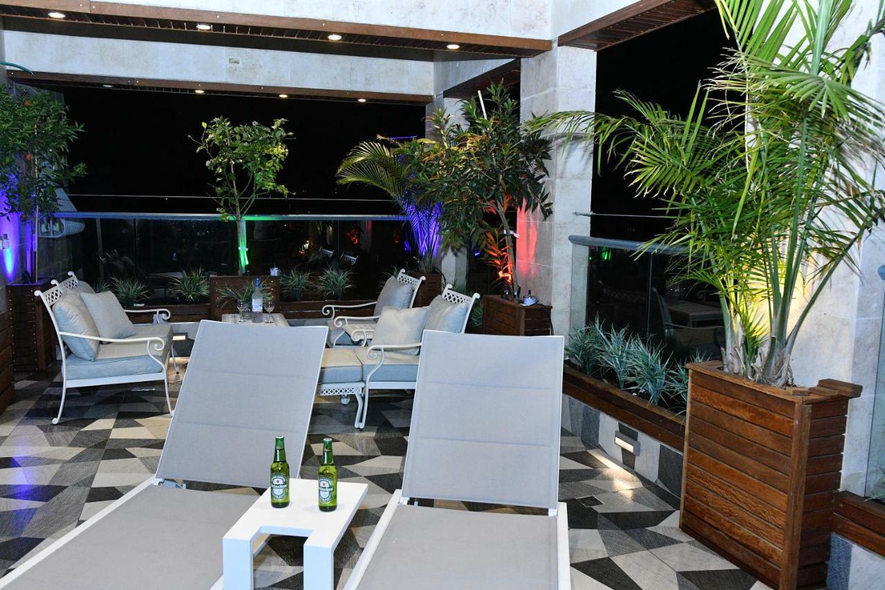 Luxury Rooftop Apartment In เนทันยา ภายนอก รูปภาพ